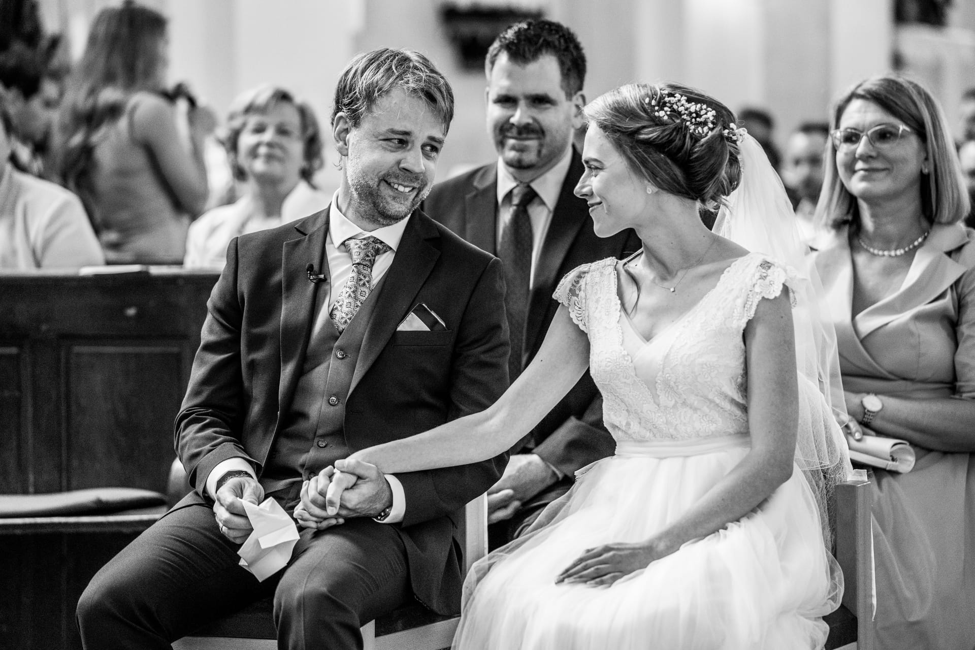 egervar-templom-szertartas-oromkonnyek-eskuvo